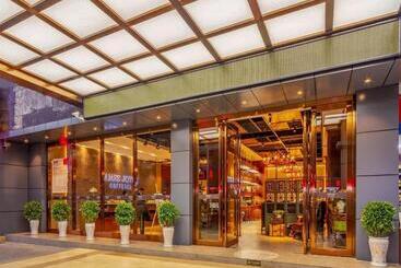 هتل James Joyce Coffetel Kunming Railway Station Huancheng Nan Road Metro Station