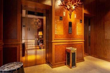 هتل James Joyce Coffetel Kunming Railway Station Huancheng Nan Road Metro Station