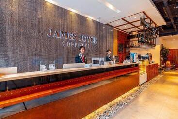 هتل James Joyce Coffetel Kunming Railway Station Huancheng Nan Road Metro Station