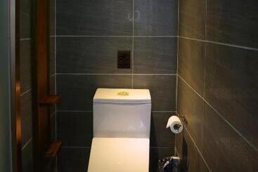 בית מלון כפרי James Joyce Coffetel·shenyang North Railway Station Shifu Square