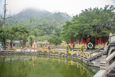 هتل Jtour Inn Zhuhai Xiangzhou Mingzhu Light Rail Station