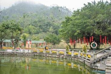 هتل Jtour Inn Zhuhai Xiangzhou Mingzhu Light Rail Station
