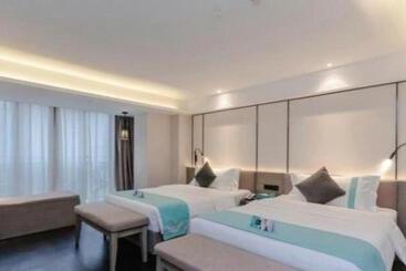 هتل Xana Lite Guiyang Huaguoyuan Shuangzi Towers