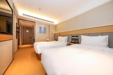 Ji Hotel Shanghai Renming Guangchang Weihai Road