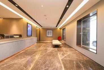 Ji Hotel Shanghai Renming Guangchang Weihai Road