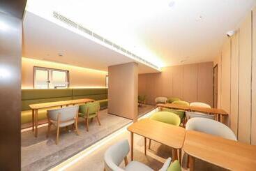 Ji Hotel Shanghai Renming Guangchang Weihai Road