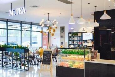 Lavande Hotels·xuzhou New District Meidi Square