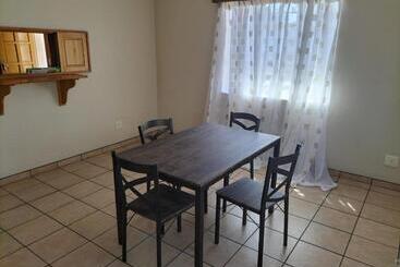 پانسیون Restwell Accommodation