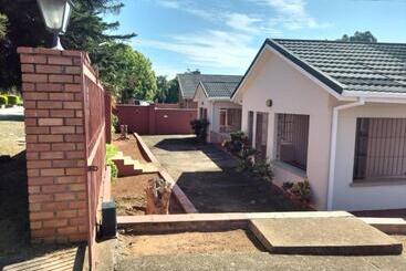 پانسیون Restwell Accommodation