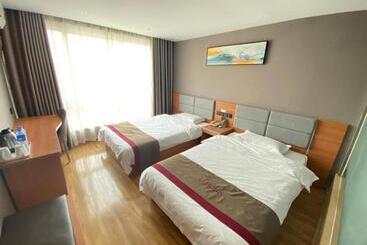 Thank Inn Hotel Jiangsu Huaian Lianshui Baiyue Square