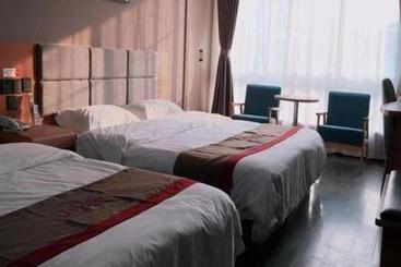 Thank Inn Hotel Jiangsu Huaian Lianshui Baiyue Square
