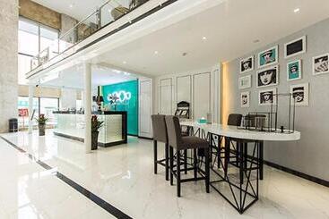 Xana Hotelle Zhengzhou Cbd Exhibition Center Cancer Hospital