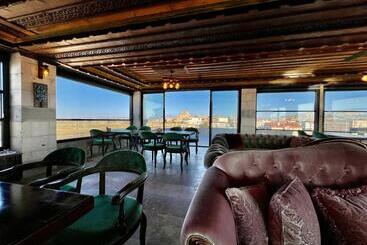 تختخواب و صبحانه İncebey Konak Cappadocia House