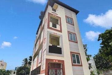 هتل Fabexpress Clover Castle   Nr Coimbatore International Airport