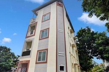 هتل Fabexpress Clover Castle   Nr Coimbatore International Airport