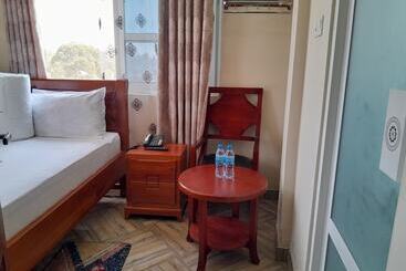هتل Mbeya Starinn