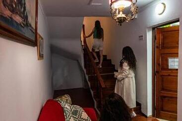 پانسیون Rose Street House