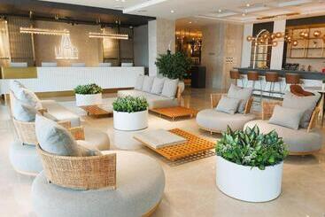 Uma Hotel And Residences