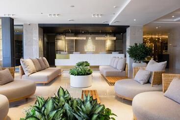 Uma Hotel And Residences