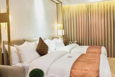 Uma Hotel And Residences