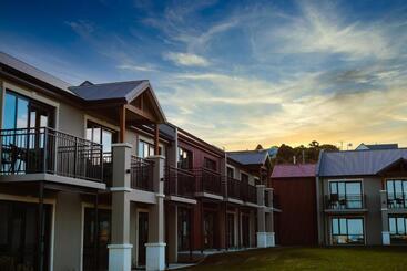 هتل Mariner Suites