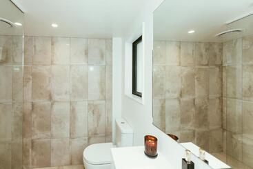 هتل Mariner Suites