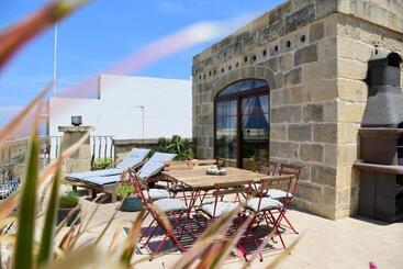 پانسیون Gozo Farmhouse