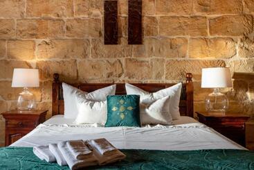 پانسیون Gozo Farmhouse