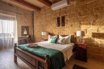 پانسیون Gozo Farmhouse