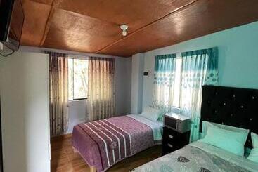 پانسیون Hostal Sol De Chosica