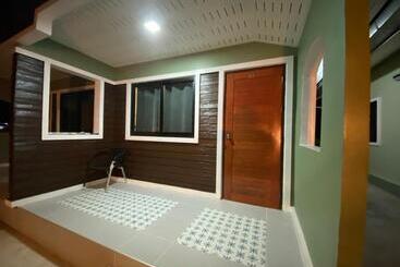 استراحتگاه Piumsuk Villa