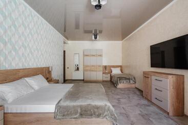 Yudgi   Home