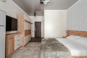 Yudgi   Home