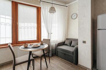 Yudgi   Home