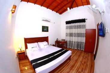 تختخواب و صبحانه Grand Residence