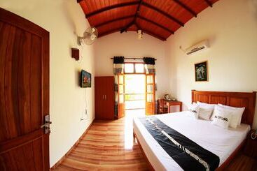 تختخواب و صبحانه Grand Residence