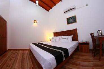 تختخواب و صبحانه Grand Residence