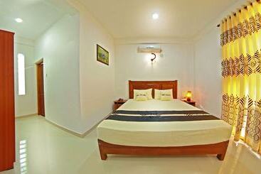 تختخواب و صبحانه Grand Residence