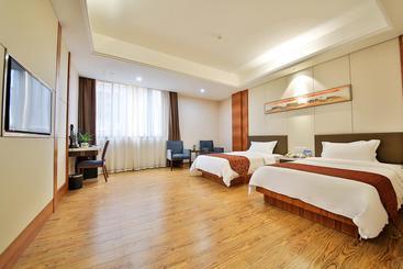 Hongyang Hotel Shenzhen North Railway Station