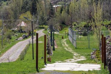 هتل Arzni Health Resort