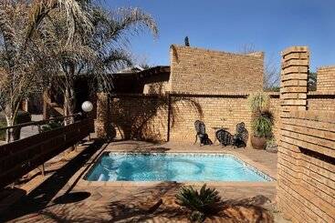 هتل Kuruman Inn