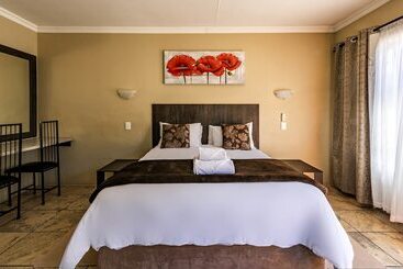 هتل Kuruman Inn