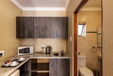 هتل Kuruman Inn