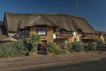 هتل Kuruman Inn