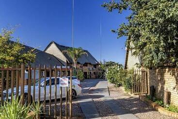 هتل Kuruman Inn