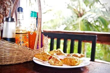 هتل Mangrove Lodge