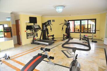 هتل Peemos Place Warri