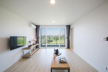 هتل Sallys Jeju