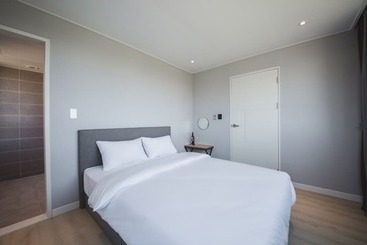 هتل Sallys Jeju