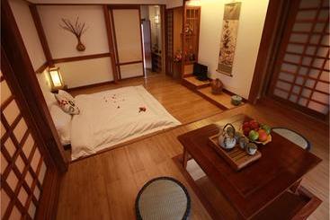 هتل Sanya Little Fish Hot Spring Holiday